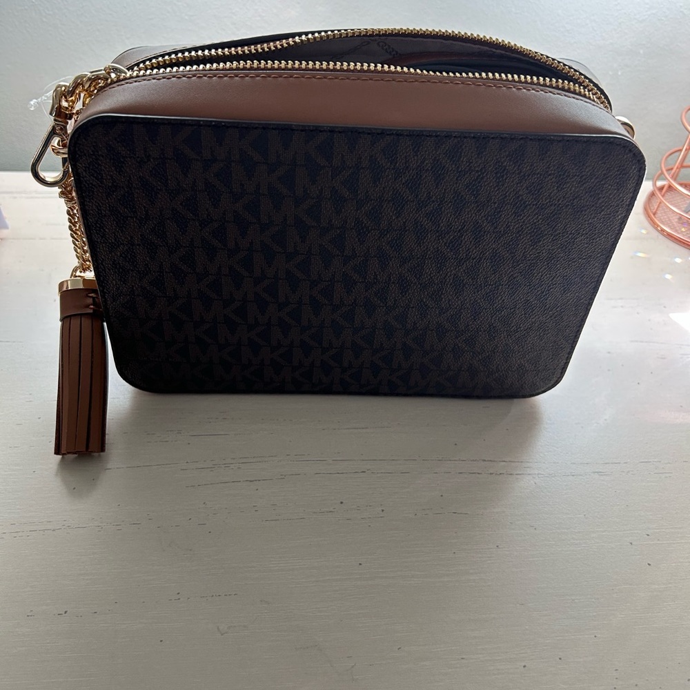 Michael Kors crossbody - Picture 8 of 8